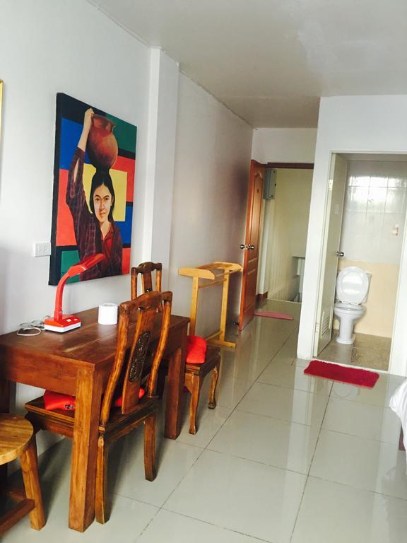 Hotel The California Chiang Mai Extérieur photo