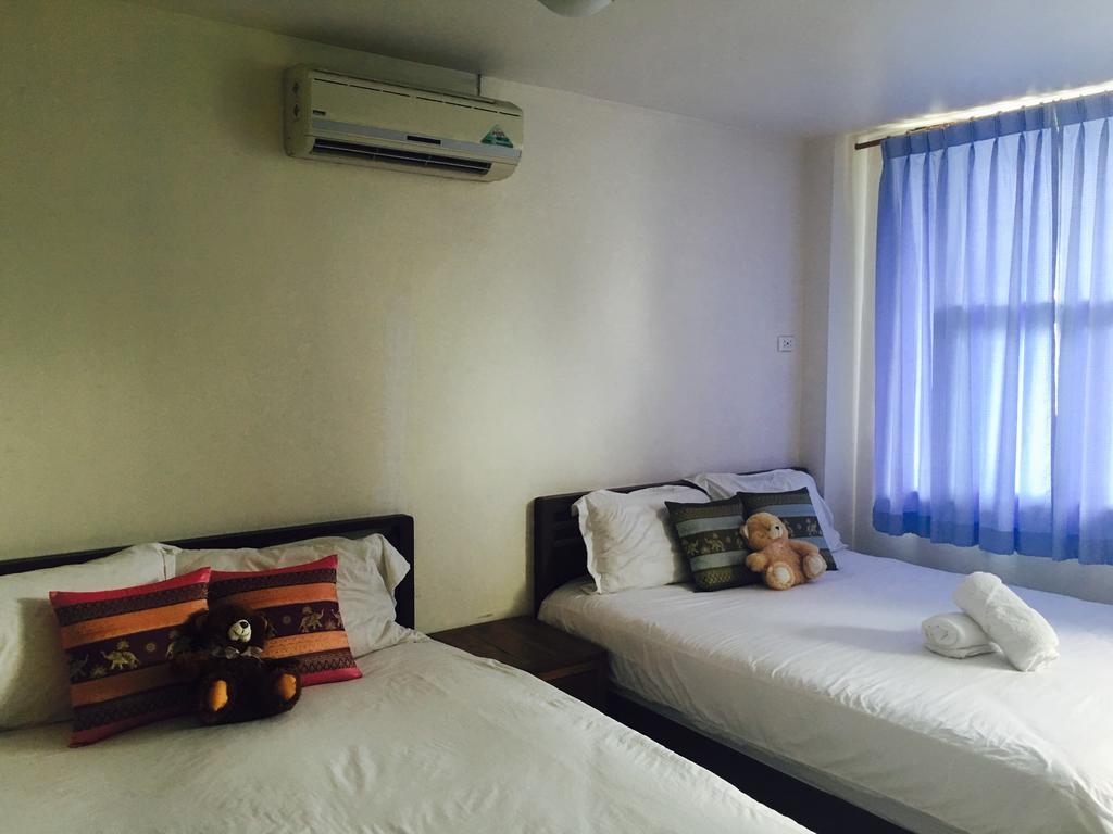 Hotel The California Chiang Mai Extérieur photo
