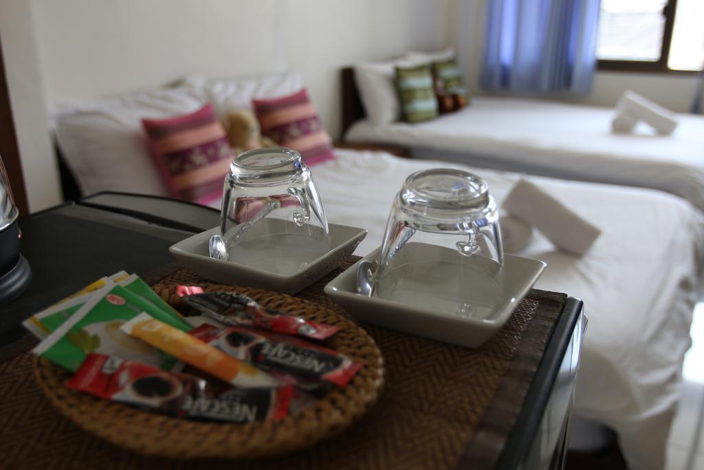 Hotel The California Chiang Mai Extérieur photo