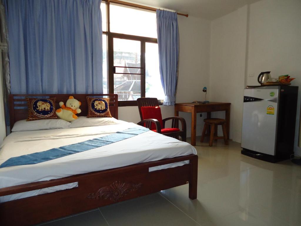 Hotel The California Chiang Mai Extérieur photo
