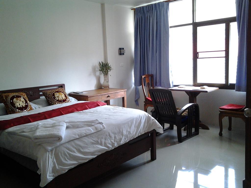 Hotel The California Chiang Mai Chambre photo