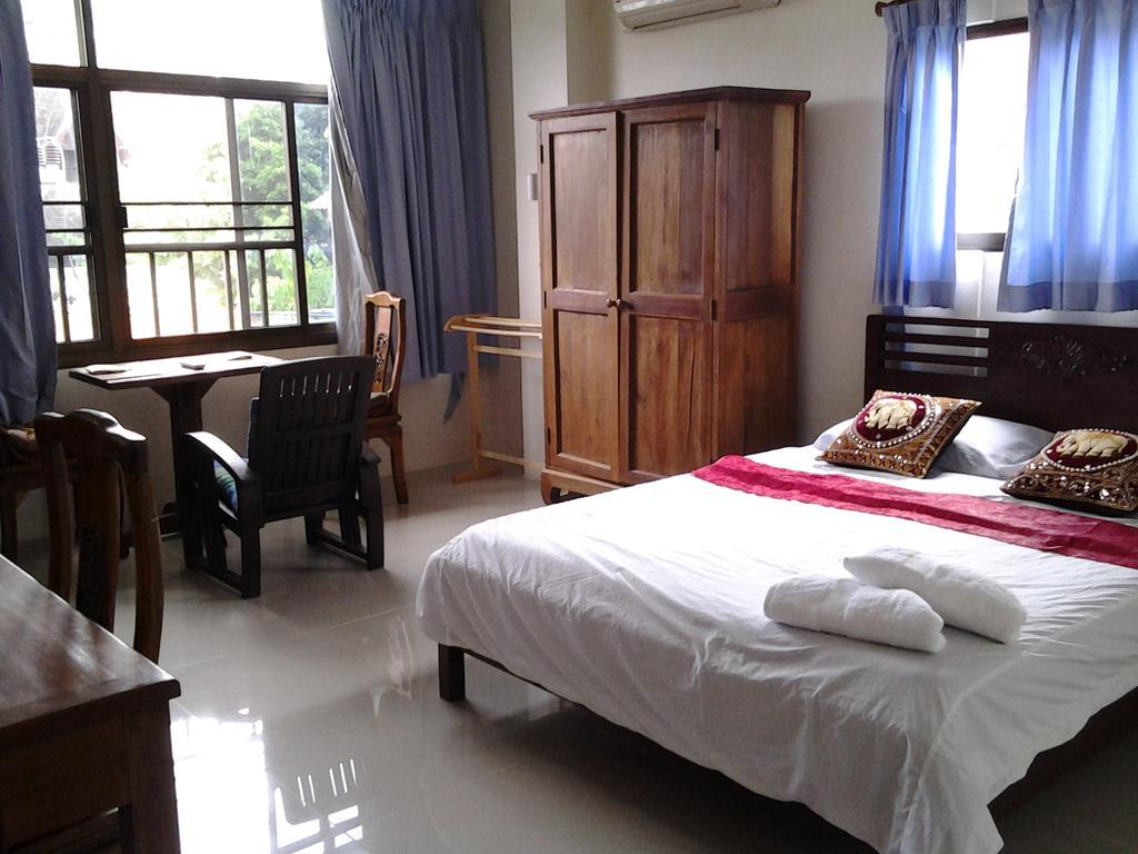 Hotel The California Chiang Mai Chambre photo