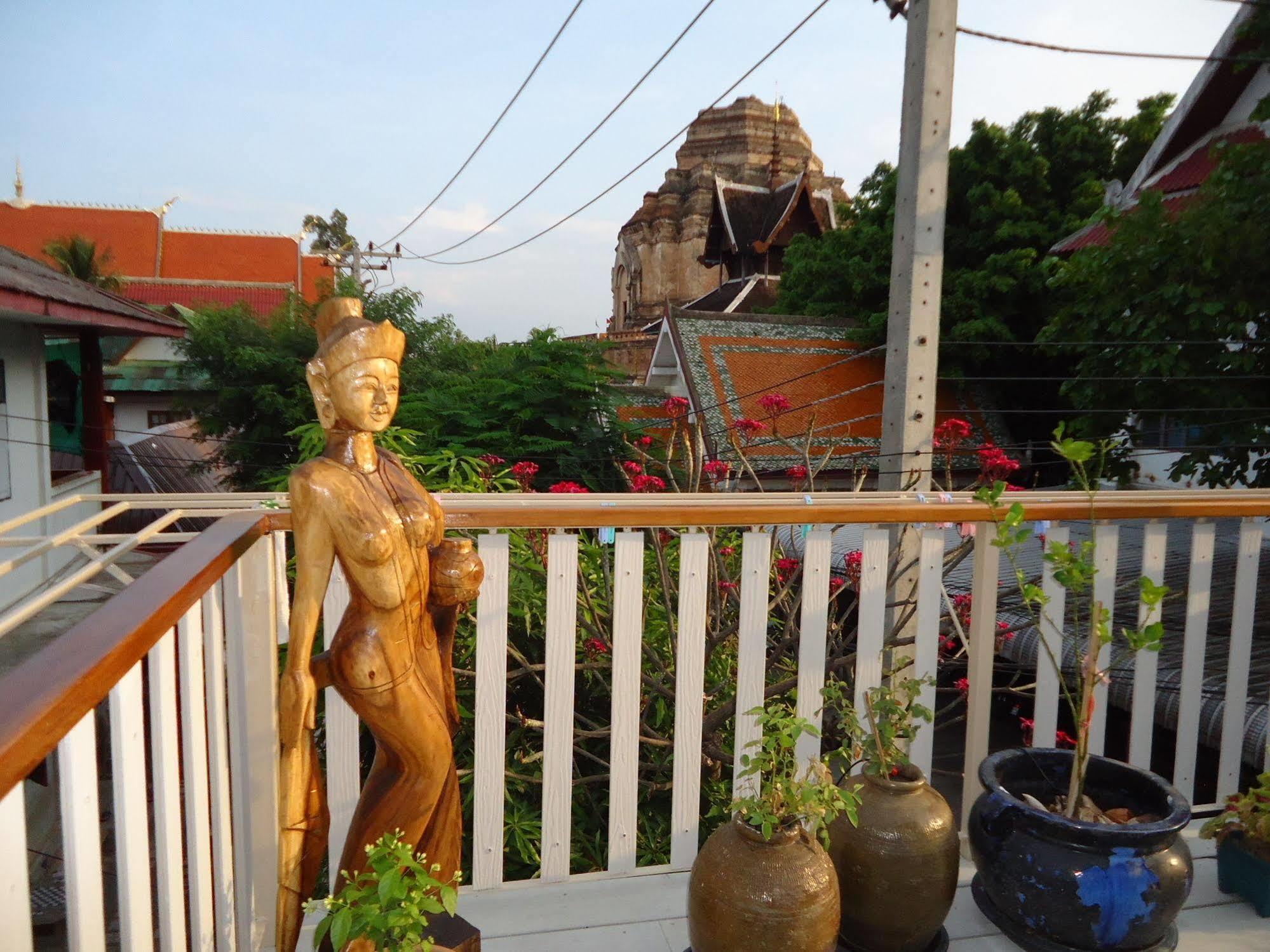 Hotel The California Chiang Mai Extérieur photo