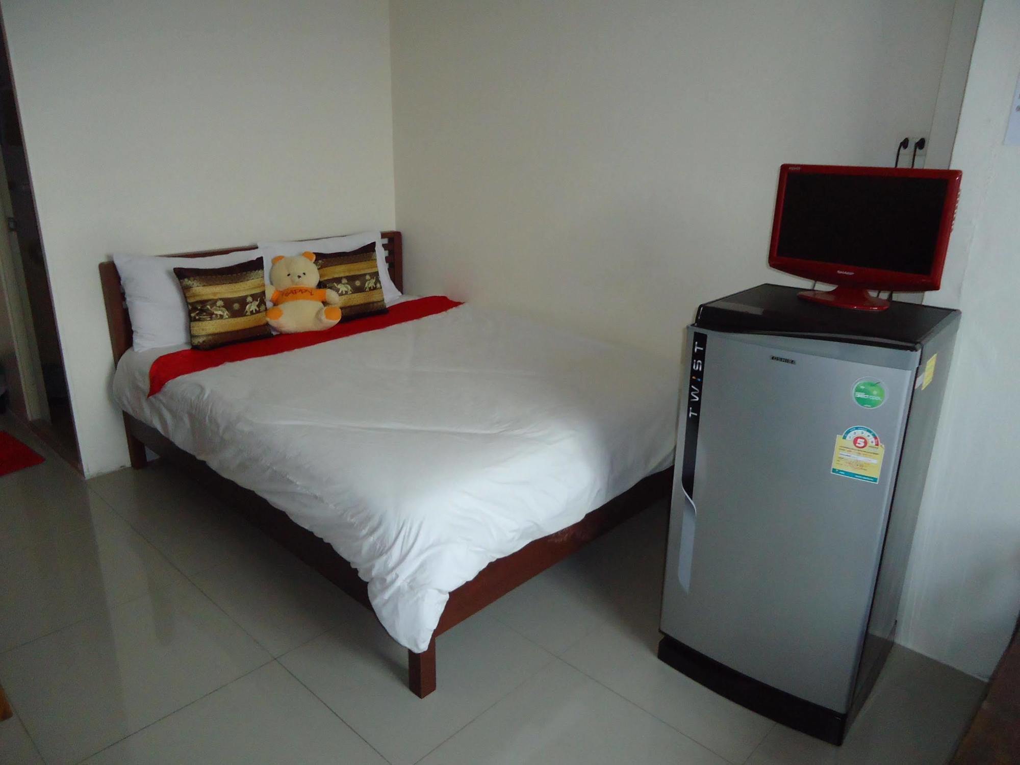 Hotel The California Chiang Mai Extérieur photo